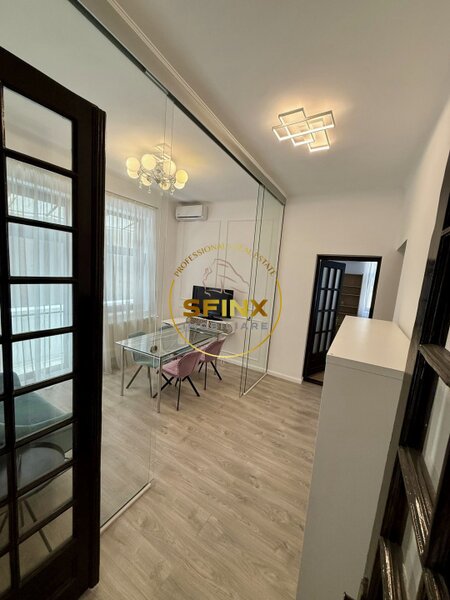 Birou elegant 3 camere in vila zona Cismigiu, 3 balcoane