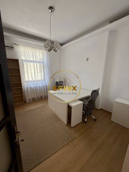 Birou elegant 3 camere in vila zona Cismigiu, 3 balcoane